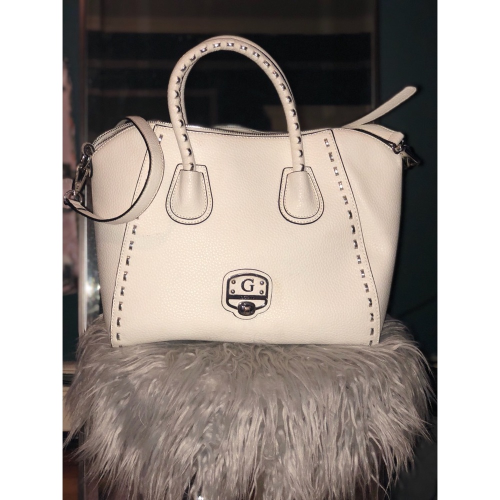 Cream Guess Bag 💼